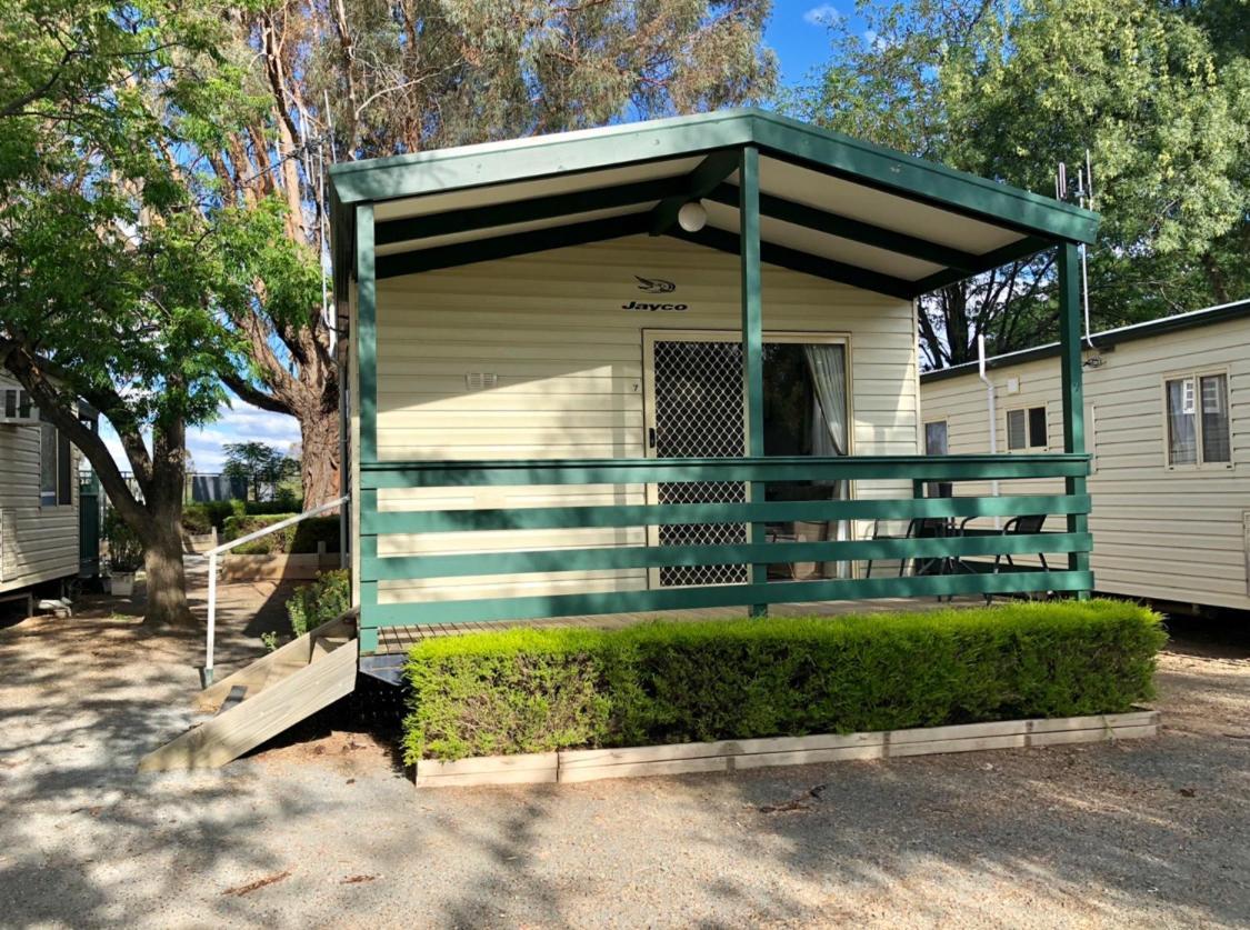 Tatura Cabin & Caravan Park Exterior photo